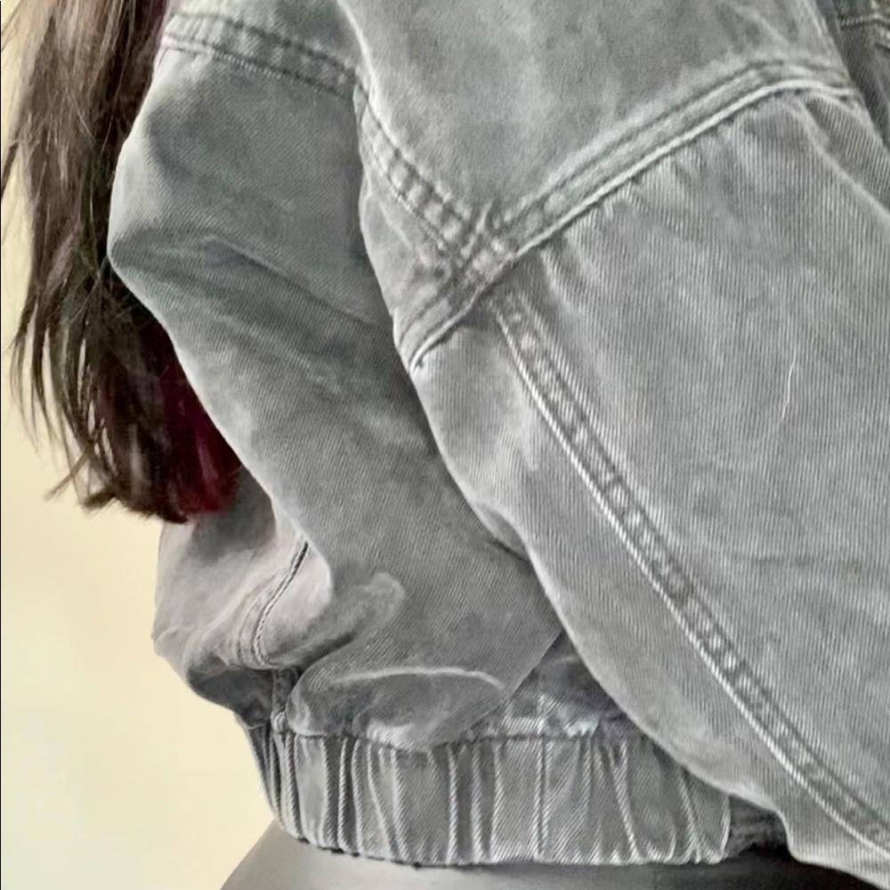 Raw & Ribbed Cropped Denim - Picture 4 of 4